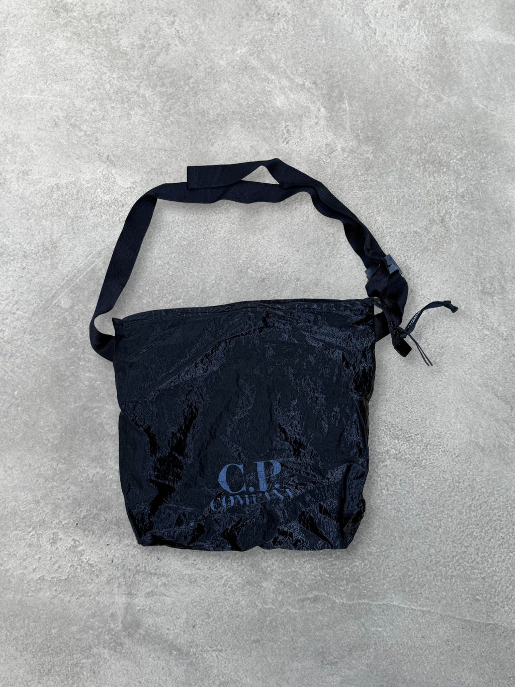 PLAIN PAPER TOUCH BAG BY C.P COMPANY&nbsp;