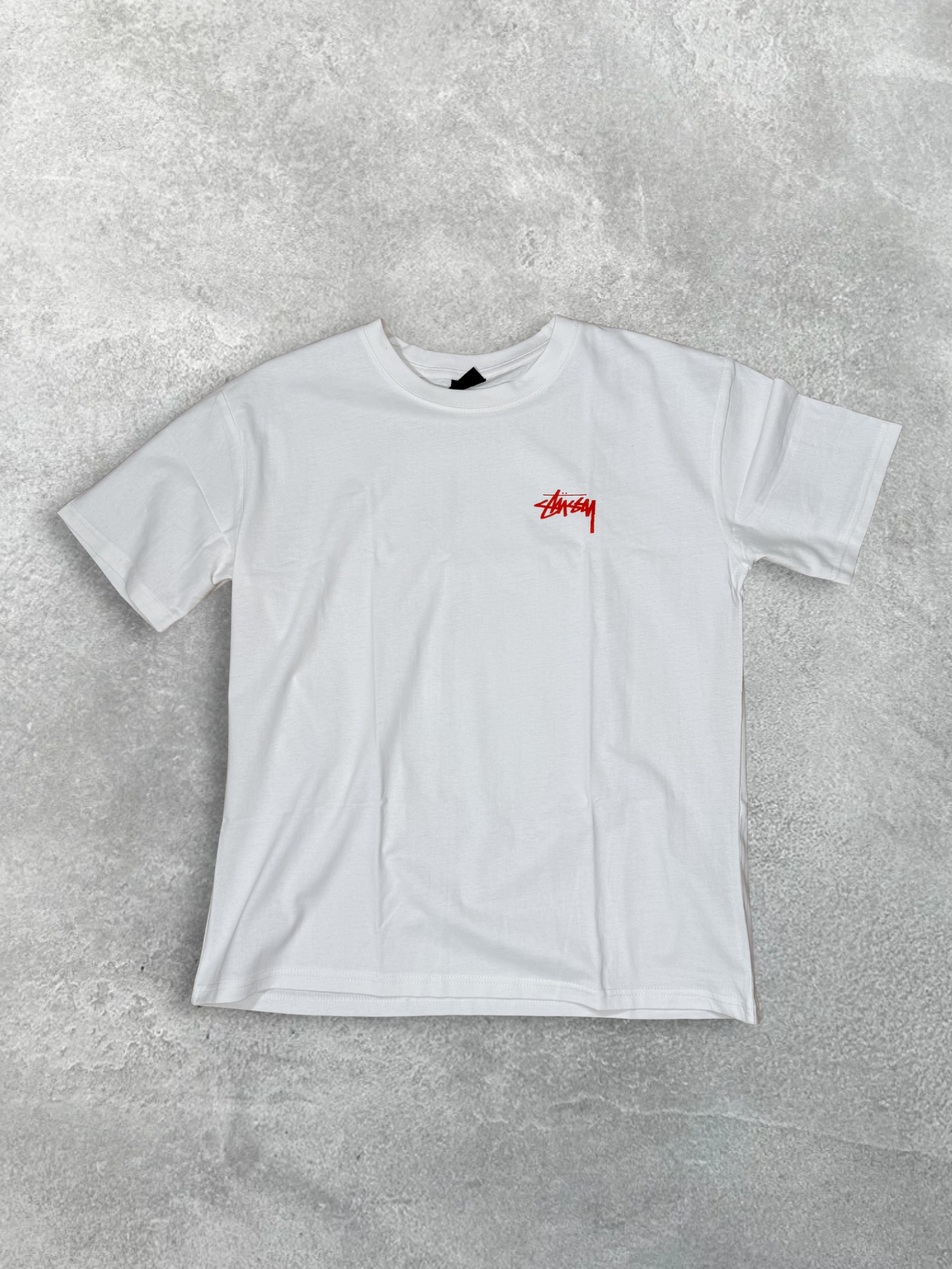 STREETWEAR ESSENTIAL BY STÜSSY